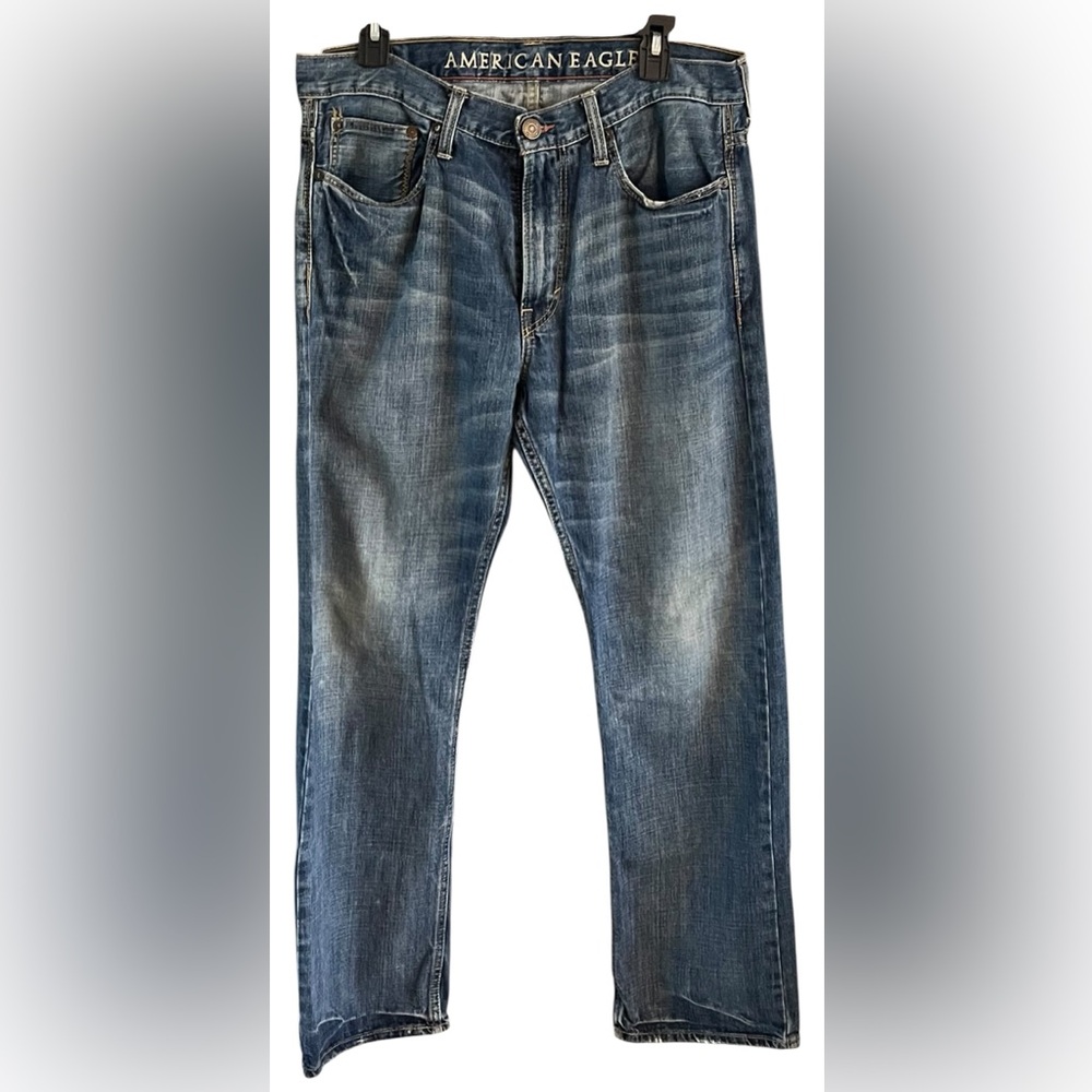 American Eagle Outfitters Men's Straight Jeans in Distressed Blue Wash